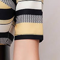 Dress midi cloche elastic cloth accessorized with belt