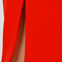 Piros női kosztüm muszlin anyagátfedés öv típusú kiegészítővel szövetből