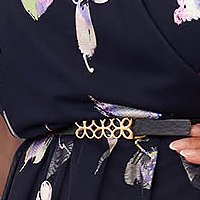 Rochie din voal albastru-inchis midi in clos cu accesoriu tip curea