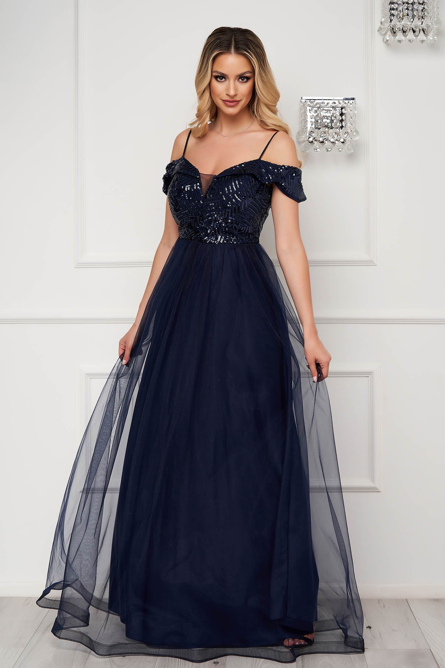 Dark blue dress long cloche from tulle with sequins