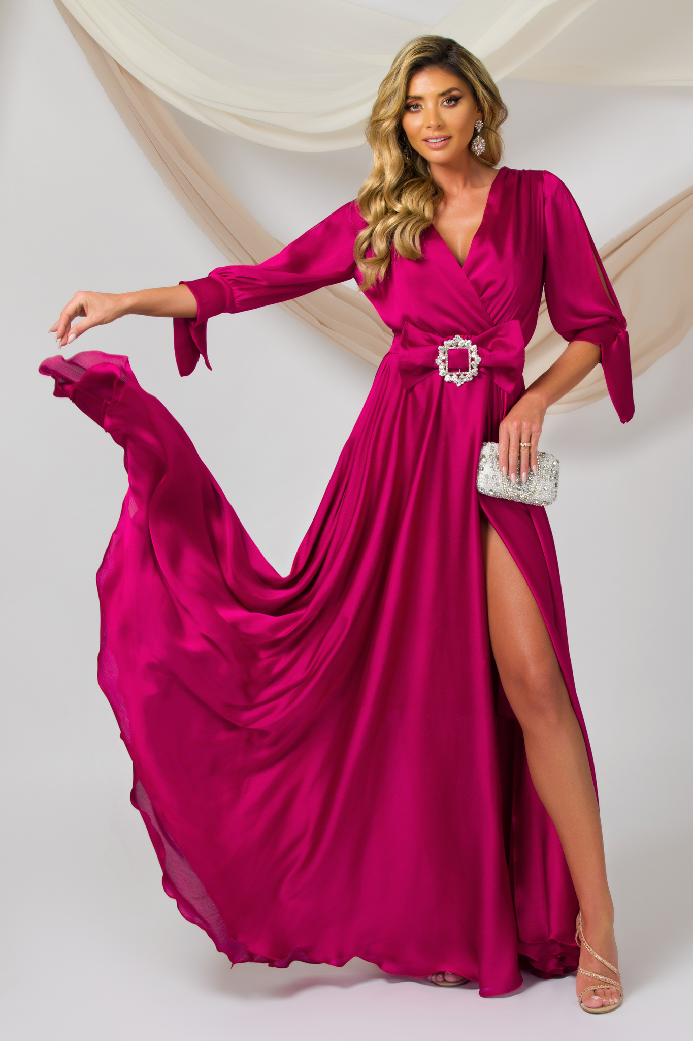 Haljina od fuchsia šifona s krojem na preklop i elastičnim pojasom u struku - PrettyGirl 1 - StarShinerS.hr