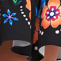 Rochie din stofa elastica neagra scurta in clos cu imprimeu floral unic - StarShinerS