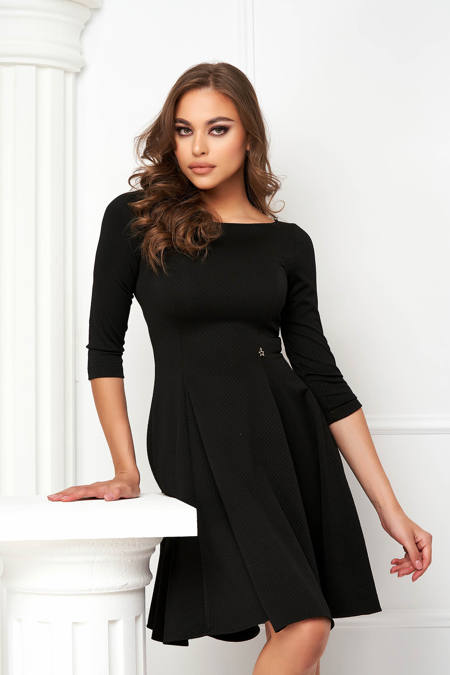 Black dress crepe short cut cloche with rounded cleavage - StarShinerS