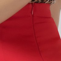 Red pencil-type elastic material skirt with front slit - PrettyGirl