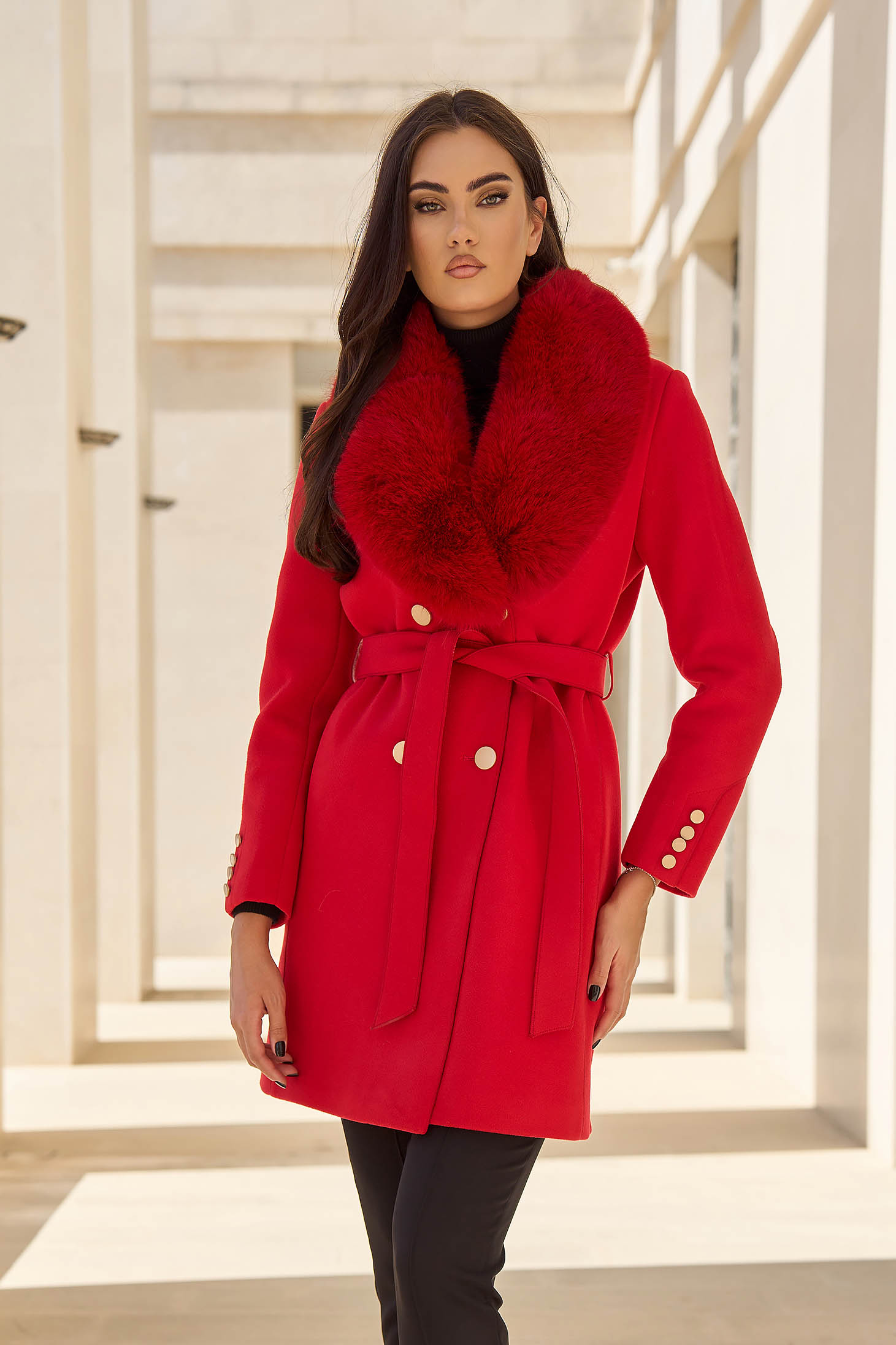 Red woolen coat cinched with detachable faux fur collar - SunShine