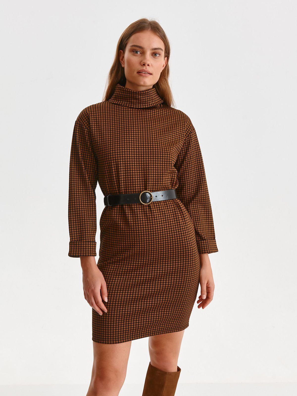 Rochie din stofa maro cu un croi drept pe gat - Top Secret