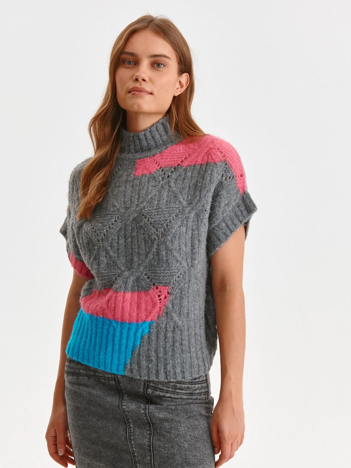 Grey sweater knitted short sleeves with turtle neck