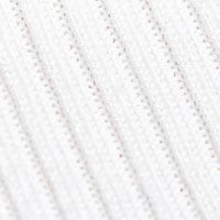 Fehér szűk szabású pulóver csíkozott anyagból fém lánccal és gyöngy díszítéssel ellátva