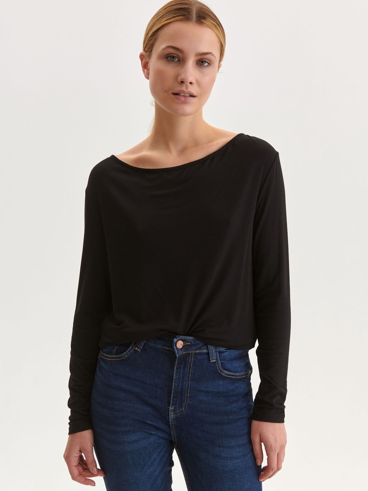 Bluza dama din tricot neagra cu croi larg si guler barcuta - Top Secret