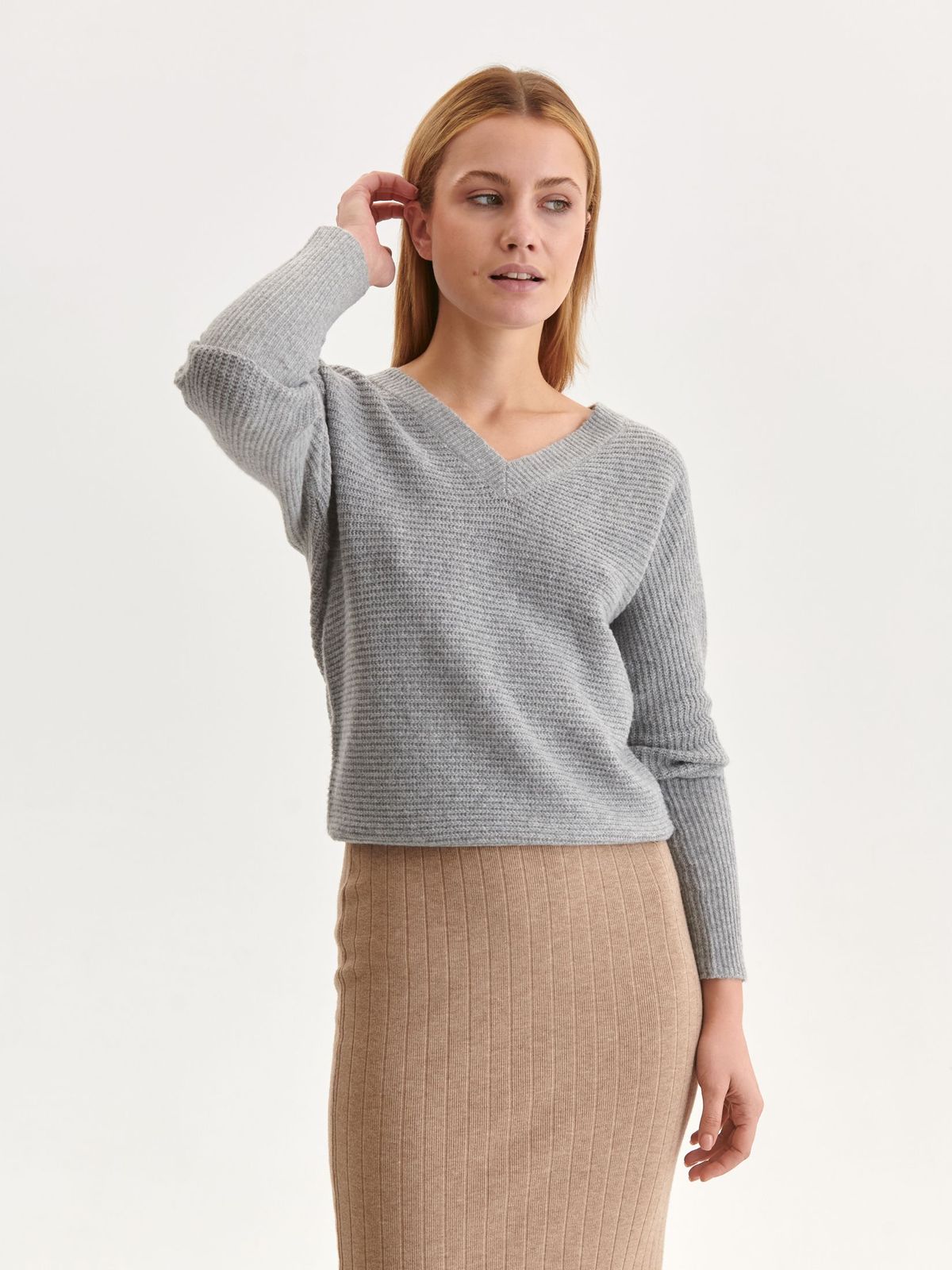 Grey sweater knitted loose fit with v-neckline