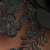 Fekete - StarShinerS midi ceruza ruha rugalmas szövetből csipke ujjakkal 3d virágos díszítéssel