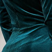 Rochie din catifea verde petrol midi tip creion accesorizata cu o catarama - StarShinerS
