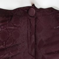 Maroon faux leather tapered trousers with regular waist and front pockets - PrettyGirl
