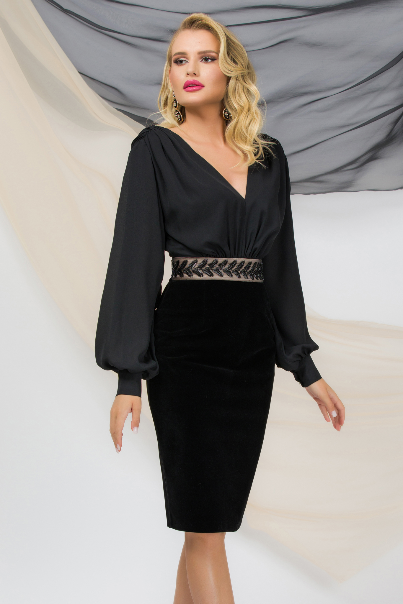 Rochie din catifea si voal neagra midi tip creion cu aplicatii cu paiete si pietre pe cordon - PrettyGirl