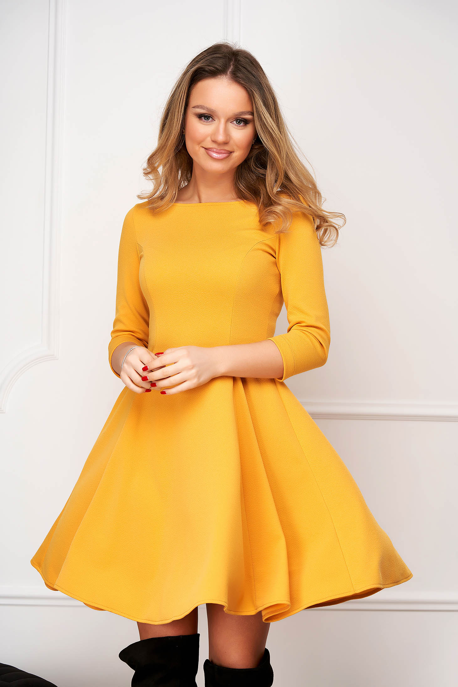 Mustard dress crepe short cut cloche with rounded cleavage - StarShinerS