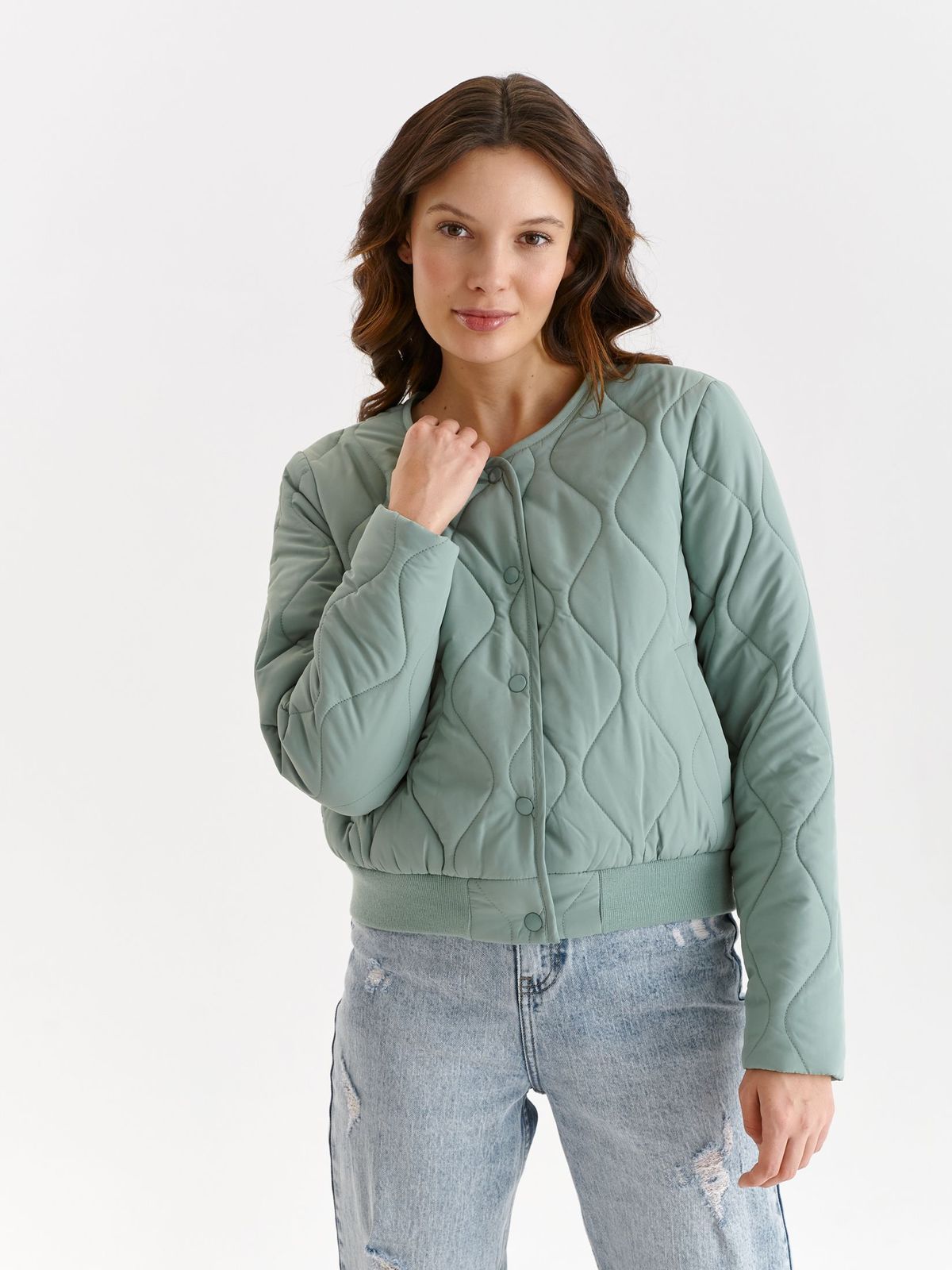 Lightgreen jacket from slicker short cut loose fit lateral pockets