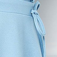 Rochie din crep albastru-deschis pana la genunchi in clos cu aplicatii cu sclipici - StarShinerS