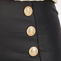 Fekete gumírozott derekú leggings műbőrből dekoratív gombokkal