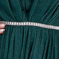 Rochie din tul cu sclipici verde-inchis lunga in clos cu pene pe umeri
