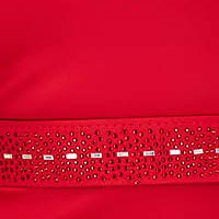Piros fodros ceruza ruha öv típusú kiegészítővel