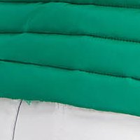 Zöld szűkített vízlepergető dzseki eltávolítható kapucnival