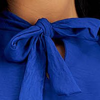 Kék georgette ruha harang alakú gumirozott derékrésszel kendő jellegű gallérral