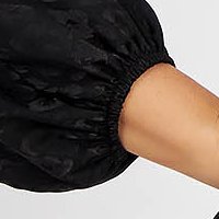 Rochie din material subtire neagra in clos cu elastic in talie si guler tip esarfa - SunShine