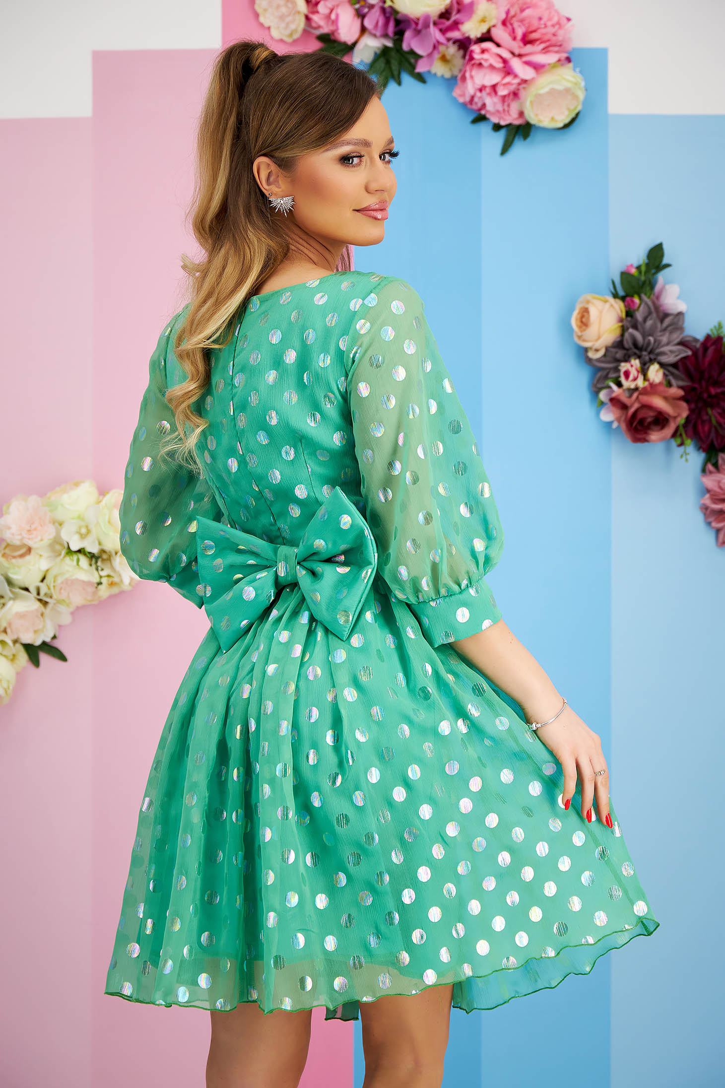 - StarShinerS green dress from veil fabric cloche with dots print accessorized with tied waistband