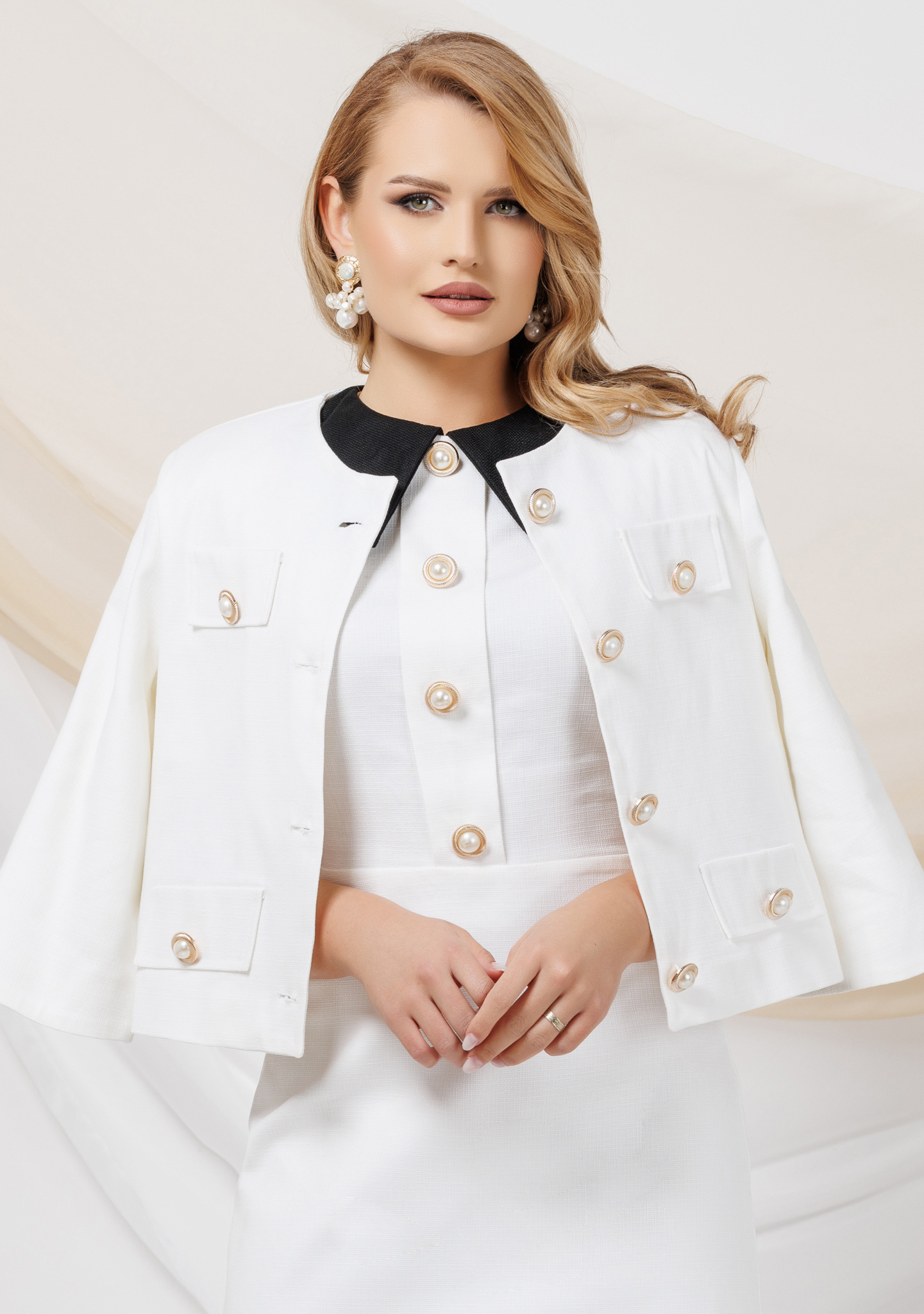 White jacket cotton with faux pockets straight