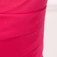 Rochie din crep roz tip creion cu umeri goi si pliuri laterale- SunShine