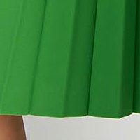 Lightgreen dress pleated crepe cloche accessorized with belt