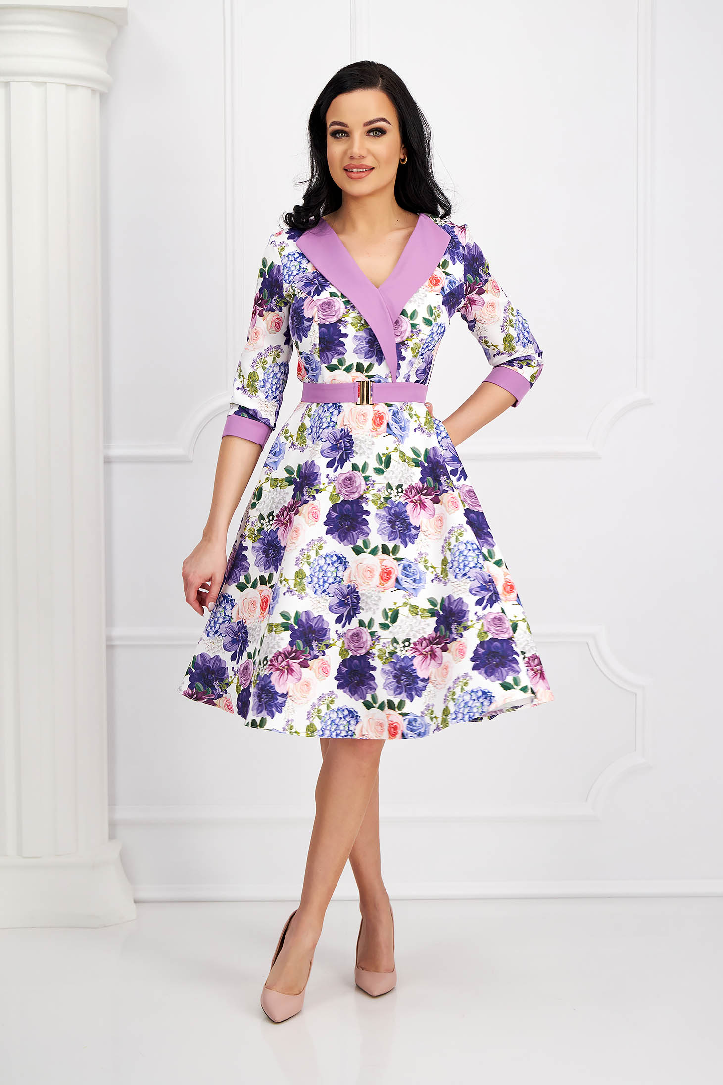 Dress made from slightly elastic fabric in a flared style with belt accessory and digital floral print - StarShinerS 1 - StarShinerS.com