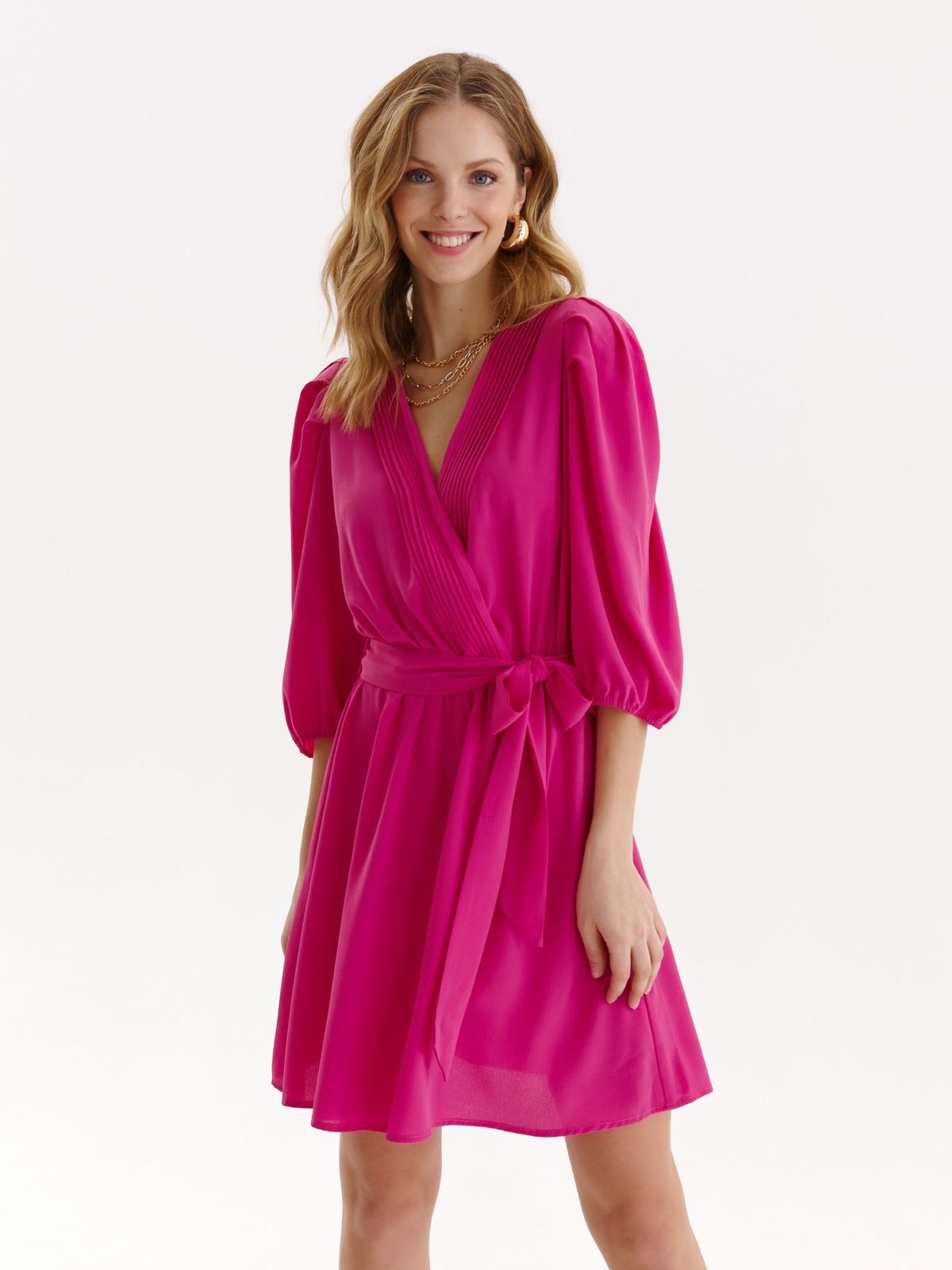 Rochie din material subtire roz scurta in clos cu elastic in talie si maneci bufante - Top Secret