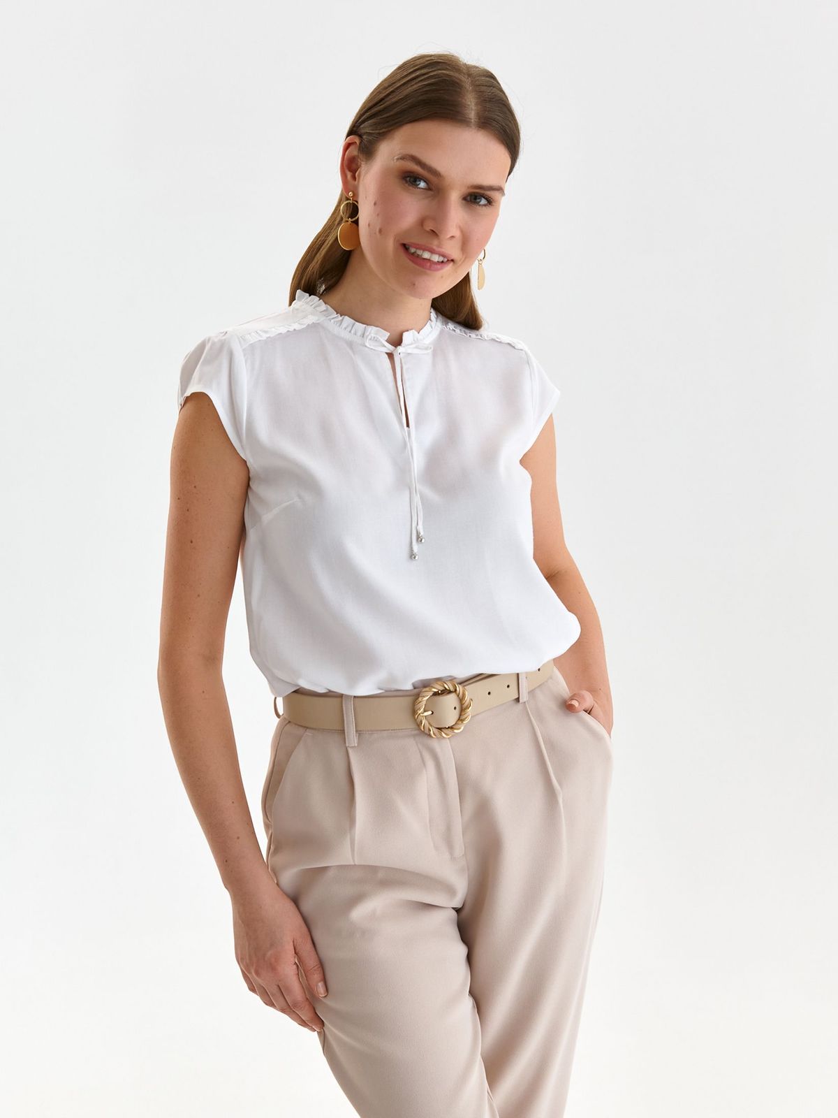 Bluza dama din material fluid alba cu croi larg si maneci scurte - Top Secret