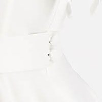 Rochie din stofa elastica alba scurta in clos cu volanase pe linia decolteului - StarShinerS