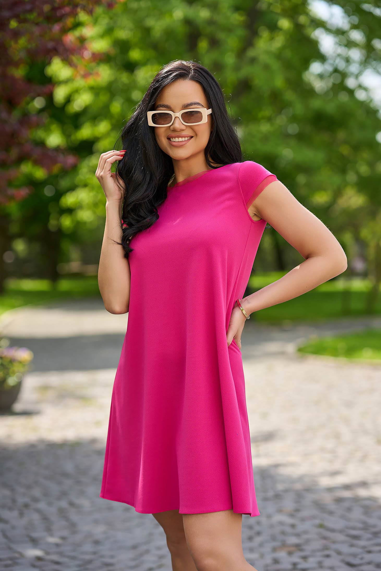 Pink crepe short dress with loose cut and v-neckline at the back - StarShinerS 1 - StarShinerS.com