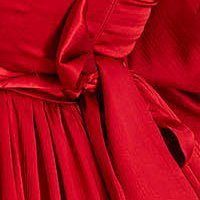 Piros vékony szatén anyagú midi harang ruha öv tipusú kiegészitővel gyöngy díszítéssel - StarShinerS