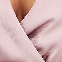 Púder rózsaszínű szaténból készült hosszú ruha átlapolt, strassz köves díszítéssel - StarShinerS