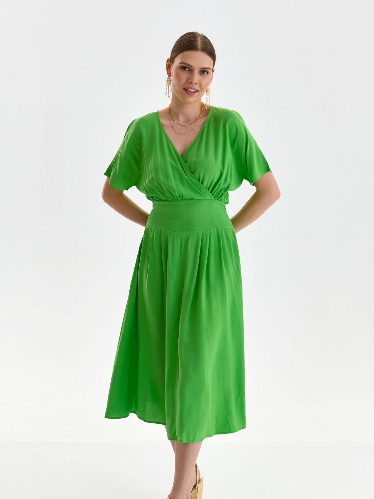 Green dress midi cloche with elastic waist light material wrap over front