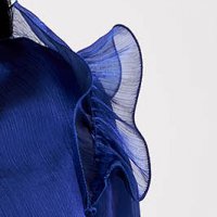 Rochie din organza albastra midi in clos cu accesoriu tip curea si maneci bufante