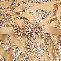 Ruha aranyszínű tüllből harang hosszú csillogó díszítések strassz köves díszítés övvel ellátva