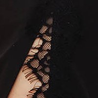 Rochie din stofa elastica neagra midi tip creion cu aplicatii de dantela si brosa in forma de floare - Fofy
