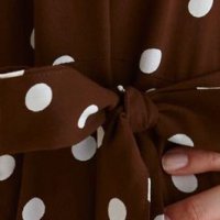 Rochie din material fluid maro tip camasa accesorizata cu cordon - Top Secret