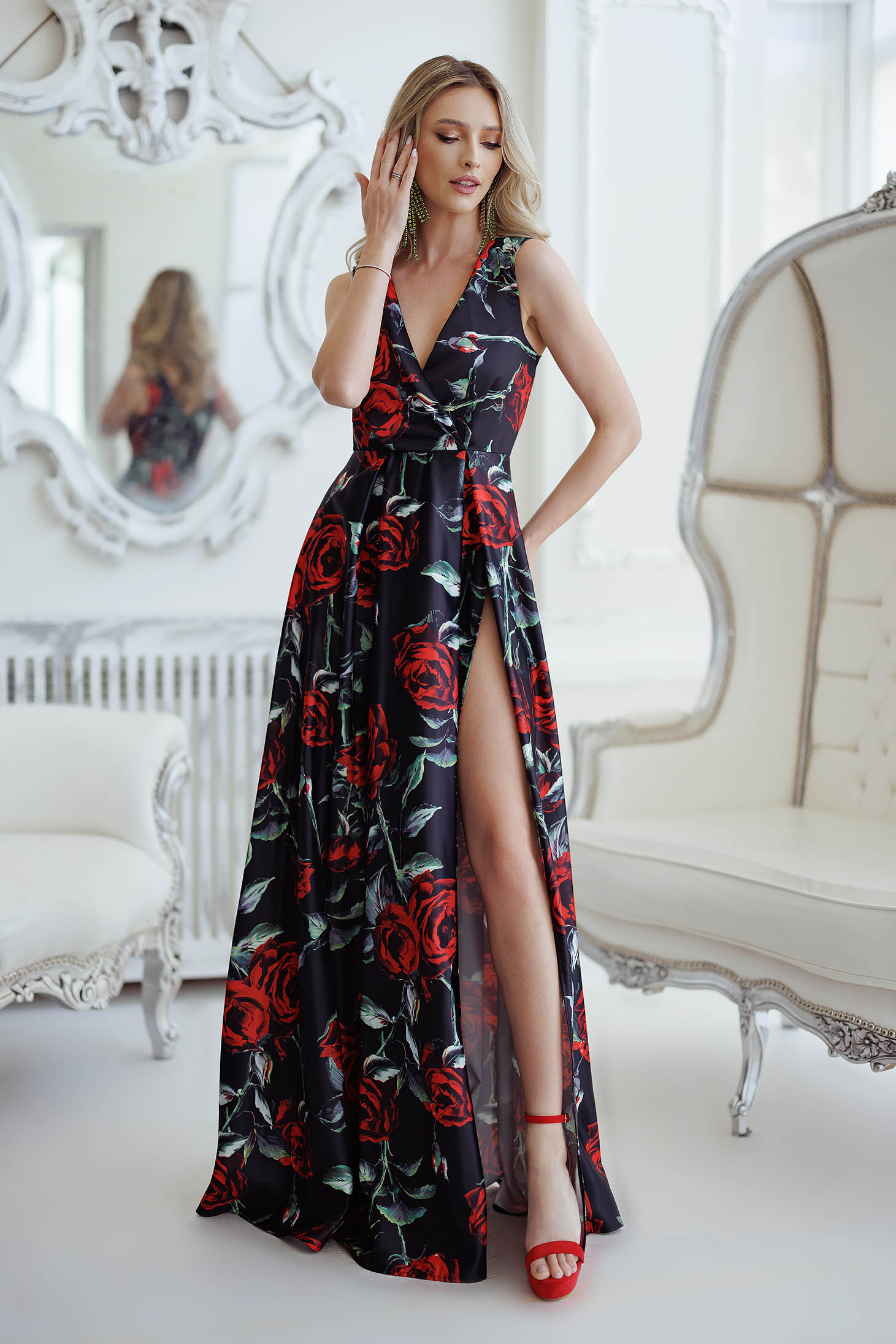 Dress with floral print cloche slit taffeta