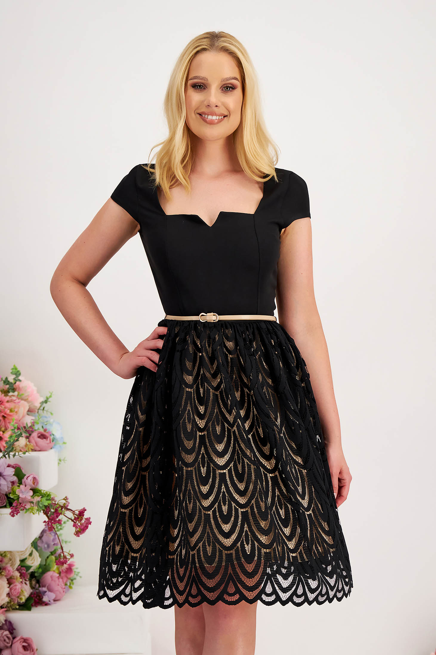 Rochie stofa elastica neagra midi in clos cu accesoriu tip curea - StarShinerS