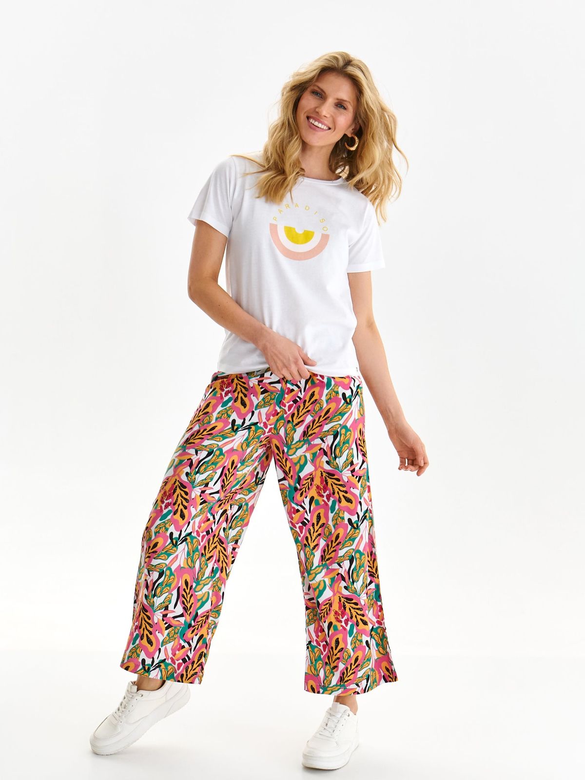 White t-shirt cotton loose fit with print details