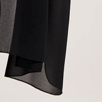 Midi krepp ceruza ruha - fekete, mély dekoltázzsal, anyagátfedés muszlinból - StarShinerS