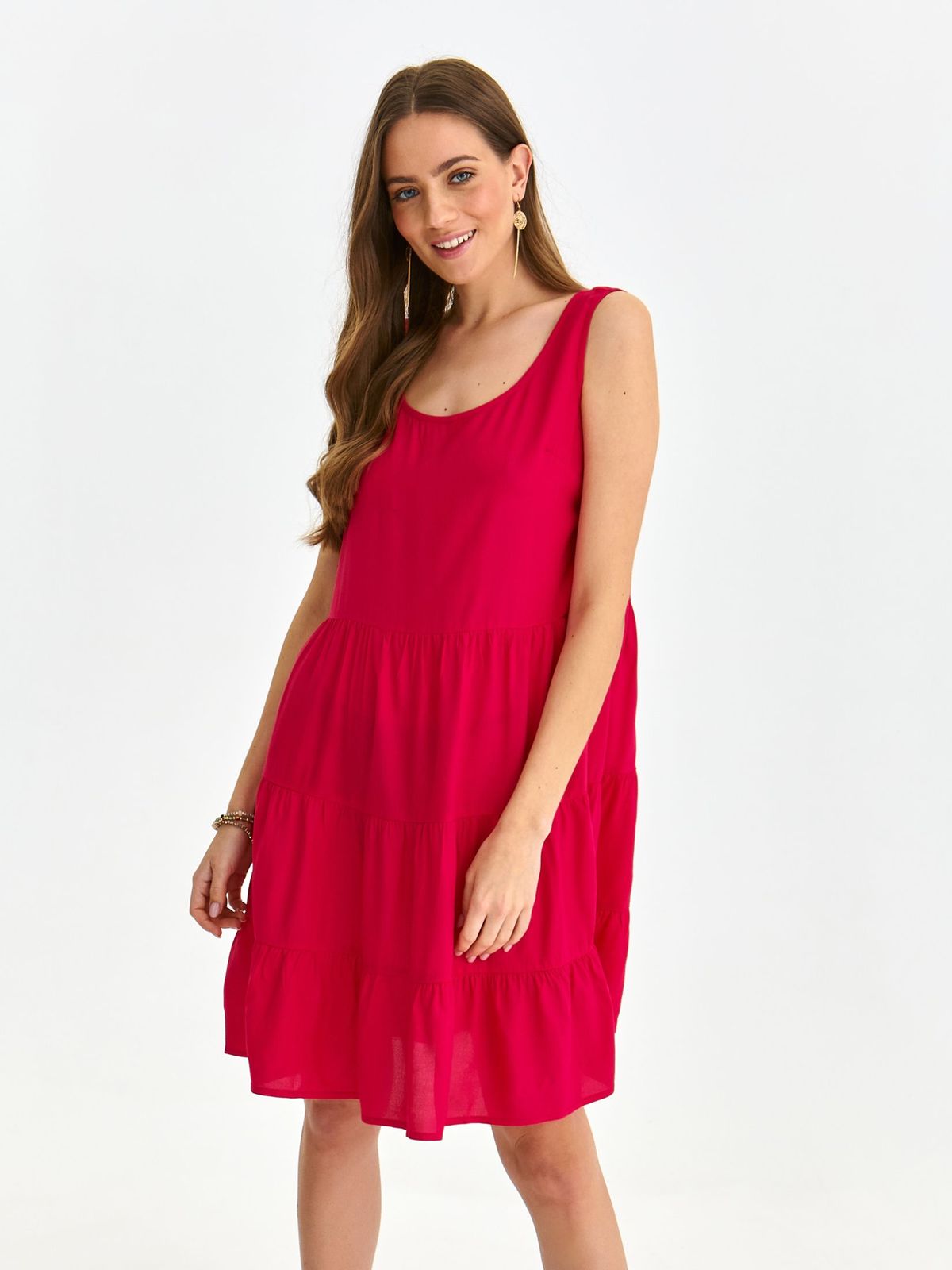 Pink dress short cut loose fit light material with rounded cleavage