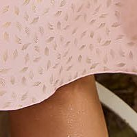 Világos rózsaszínű könnyed anyag rövid harang ruha