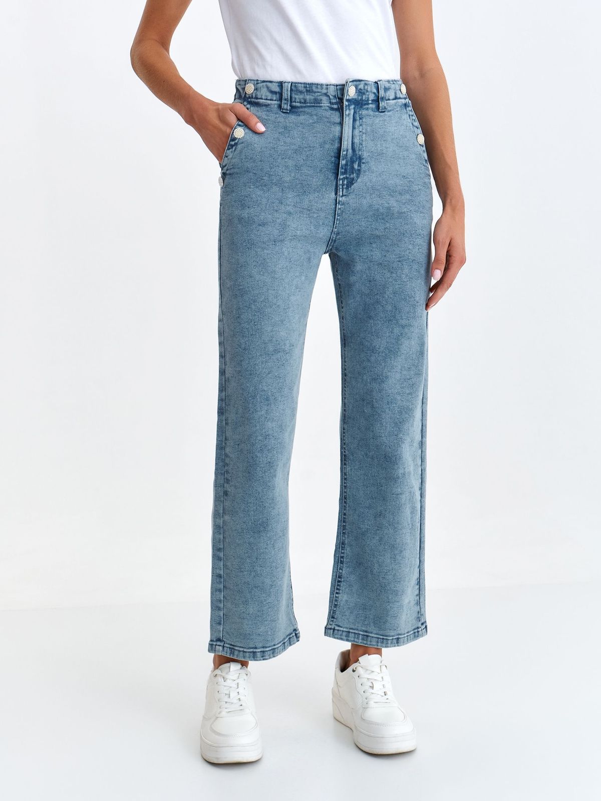 Blue jeans flared high waisted lateral pockets
